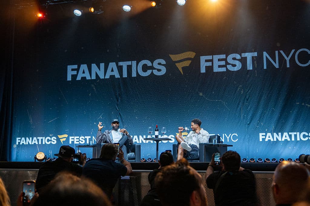 Fanatics Fest NYC sports fan convention in New York